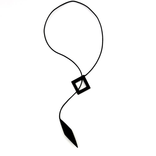 EBONY NECKLACE 1 